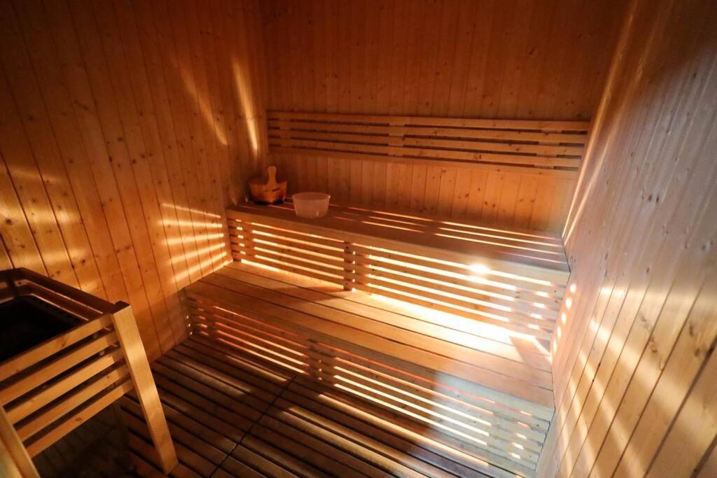 Spacious And Modern 2 Bedroom For Rent At Sports