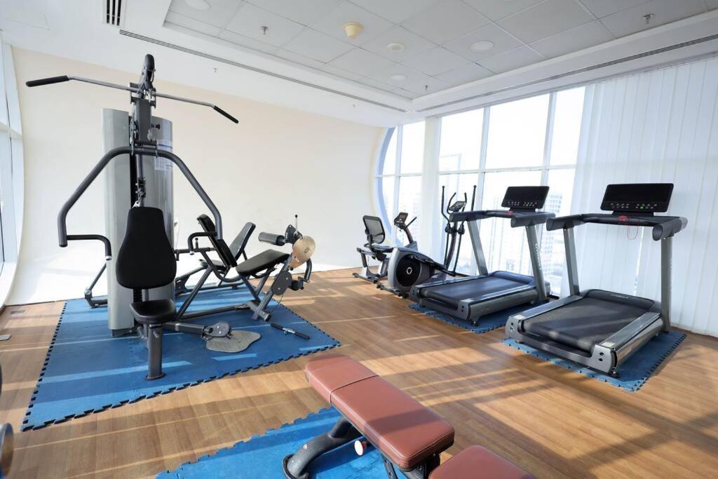 Spacious And Modern 2 Bedroom For Rent At Sports Dubai