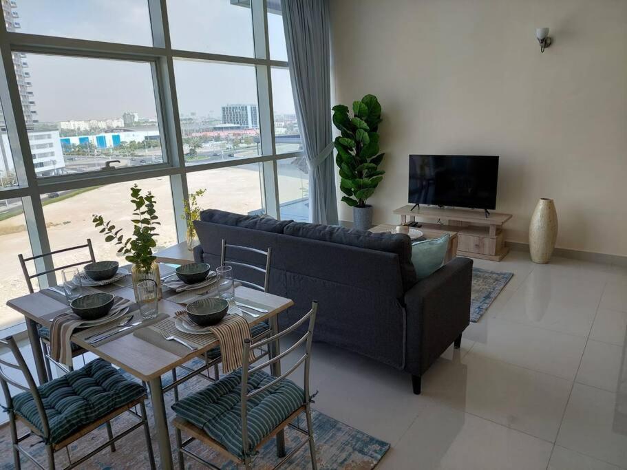 Apartment Spacious And Modern 2 Bedroom For Rent At Sports *